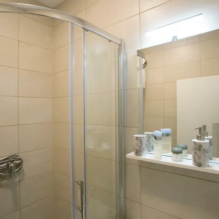 Emperor's Chambers Luxury Apartman